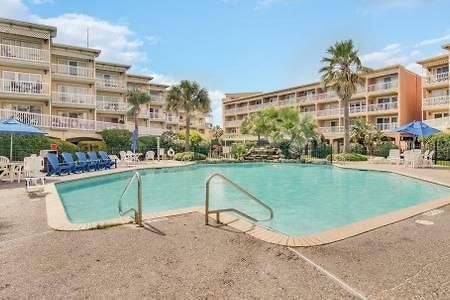 Family Friendly Coastal Condo Galveston Exterior photo